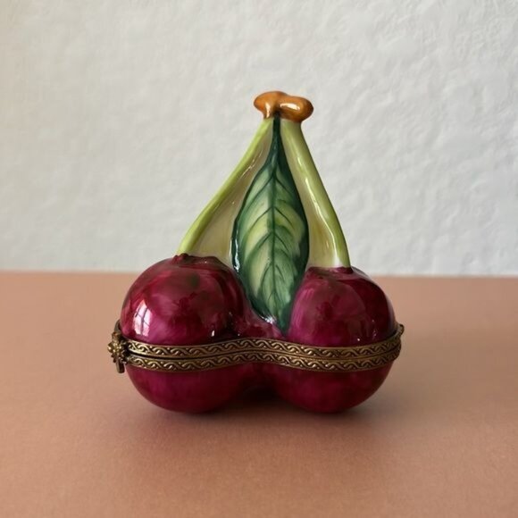 Limoges France Hand Painted Porcelain Cherries Trinket Box - Picture 3 of 11
